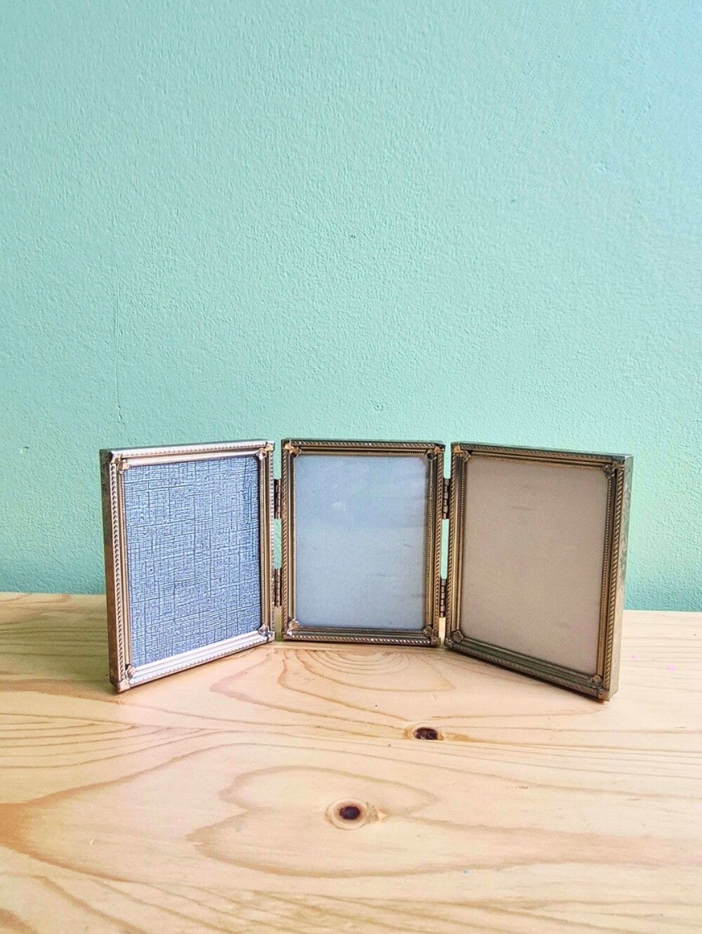 Gold Tone Tri-Fold Hinged Vintage Picture Frame – Triple Tabletop Photo Frame